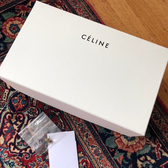 *SOLD* BNWT Celine V-Neck Crystal Embellished Pumps 38.5 - Picture 6 of 8
